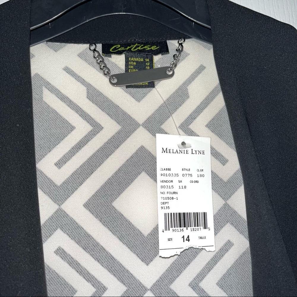 NWT Cartise Brand Patterned Blazer with Ruched Sleeves (Sold at Melanie Lyne) - Picture 3 of 6